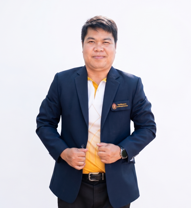 นายเศรษฐา สุขัน